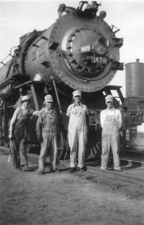 1937 Grandpa Lomax (3rd from left) with crew of the MOPï¿½s engine # 1478